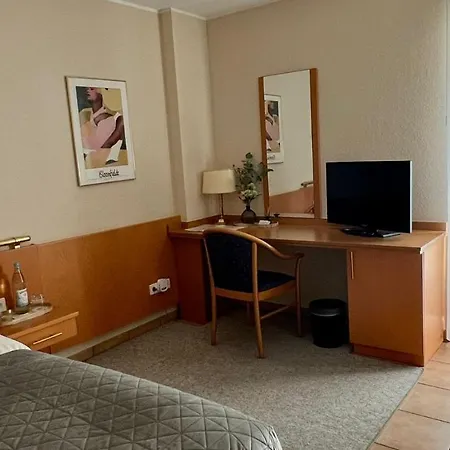 Garni An Der Eissporthalle Hotel Dinslaken