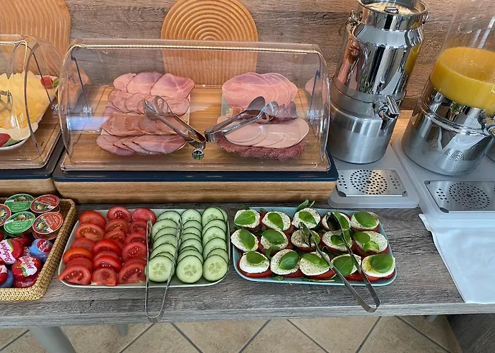 Ξενοδοχείο Victoria 3*